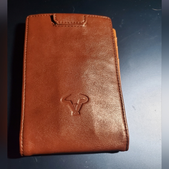 Like New Bulliant Leather Bifold Wallet - Picture 2 of 4